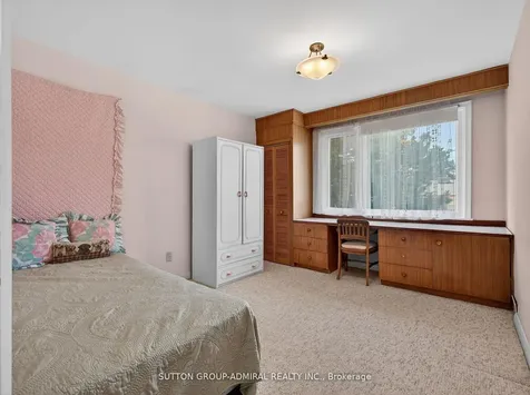 30 Foxwarren Drive Toronto ON M2K 1L3