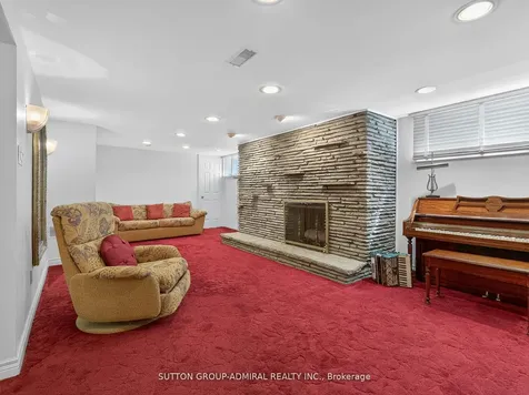30 Foxwarren Drive Toronto ON M2K 1L3