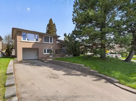 30 Foxwarren Drive Toronto ON M2K 1L3