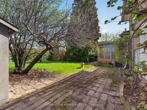 30 Foxwarren Drive Toronto ON M2K 1L3