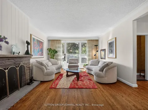 30 Foxwarren Drive Toronto ON M2K 1L3