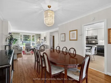 30 Foxwarren Drive Toronto ON M2K 1L3