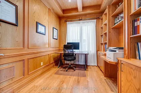 241 Florence Avenue Toronto ON M2N 1G7