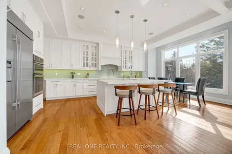 241 Florence Avenue Toronto ON M2N 1G7