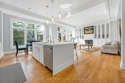 241 Florence Avenue Toronto ON M2N 1G7
