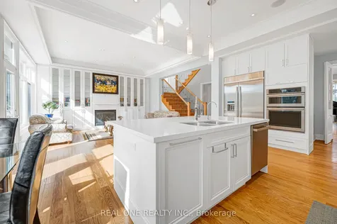 241 Florence Avenue Toronto ON M2N 1G7