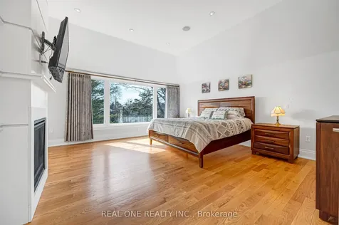 241 Florence Avenue Toronto ON M2N 1G7