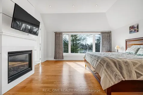 241 Florence Avenue Toronto ON M2N 1G7