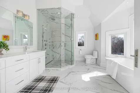 241 Florence Avenue Toronto ON M2N 1G7