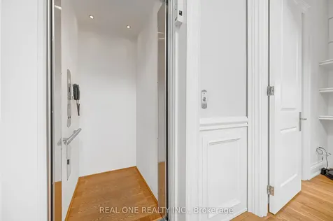 241 Florence Avenue Toronto ON M2N 1G7