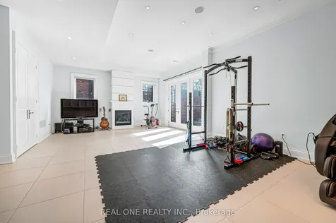 241 Florence Avenue Toronto ON M2N 1G7