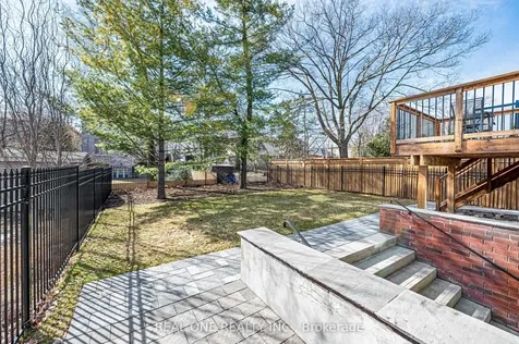241 Florence Avenue Toronto ON M2N 1G7