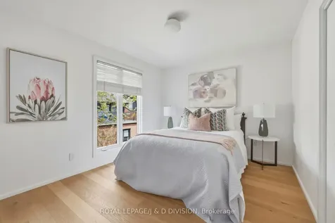 11C Tranby Avenue Toronto ON M5R 1N4