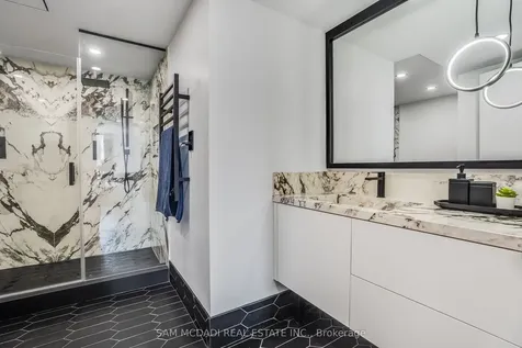 5444 Yonge Street Toronto ON M2N 6J4