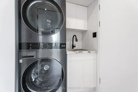 5444 Yonge Street Toronto ON M2N 6J4