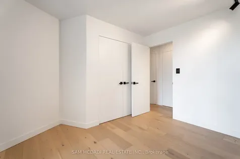 5444 Yonge Street Toronto ON M2N 6J4