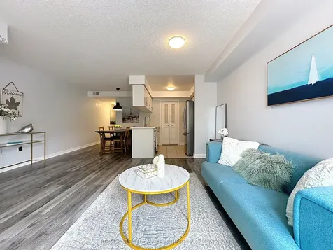 52 Aerodrome Crescent Toronto ON M4G 4J1