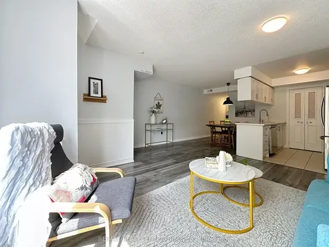 52 Aerodrome Crescent Toronto ON M4G 4J1
