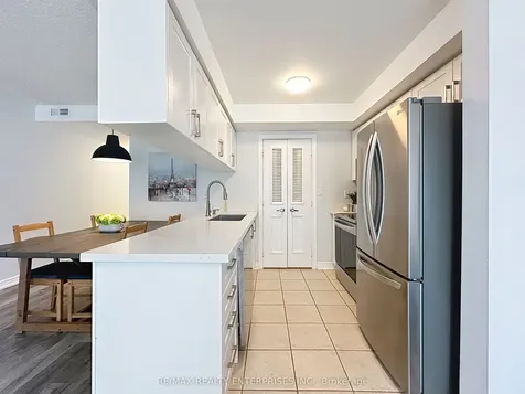 52 Aerodrome Crescent Toronto ON M4G 4J1