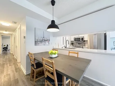 52 Aerodrome Crescent Toronto ON M4G 4J1
