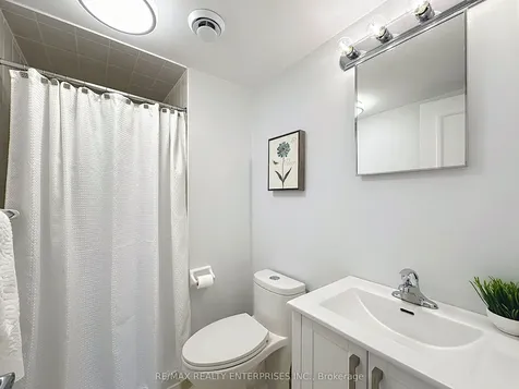 52 Aerodrome Crescent Toronto ON M4G 4J1