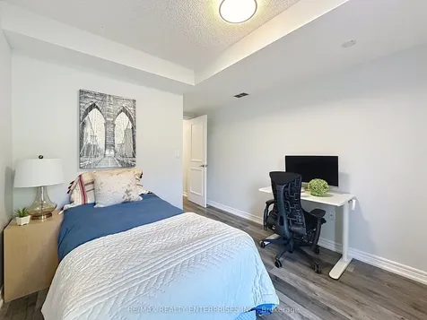 52 Aerodrome Crescent Toronto ON M4G 4J1