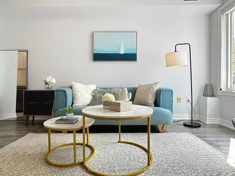 52 Aerodrome Crescent Toronto ON M4G 4J1