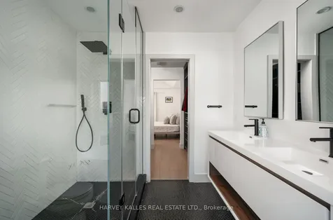 38 Alameda Avenue Toronto ON M6C 3W2
