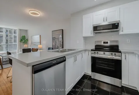 55 Harrison Garden Boulevard Toronto ON M2N 7G3