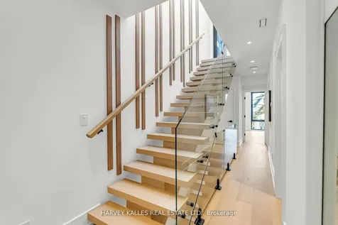 192 Woburn Avenue Toronto ON M5M 1K7