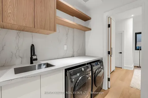 192 Woburn Avenue Toronto ON M5M 1K7