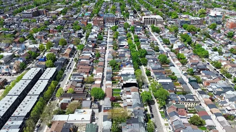 239 Manning Avenue Toronto ON M6J 2K8