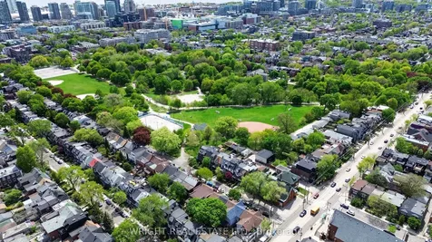 239 Manning Avenue Toronto ON M6J 2K8