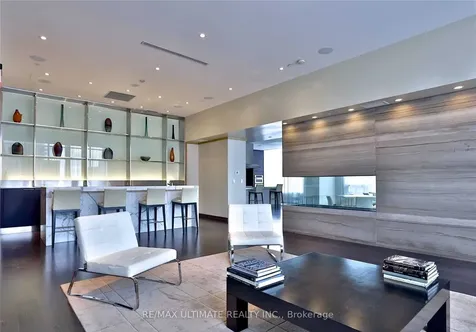 25 Broadway Avenue Toronto ON M4P 1T7