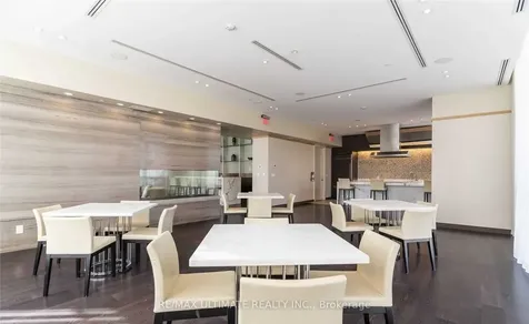 25 Broadway Avenue Toronto ON M4P 1T7