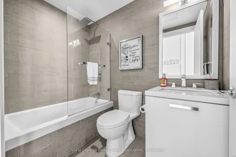 224 King Street W Toronto ON M5H 0A6