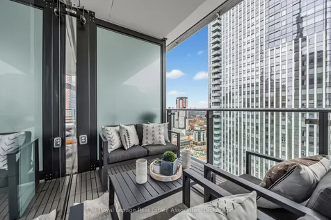 224 King Street W Toronto ON M5H 0A6