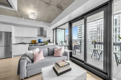 224 King Street W Toronto ON M5H 0A6