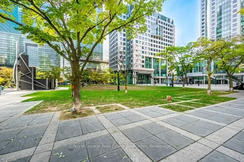 224 King Street W Toronto ON M5H 0A6