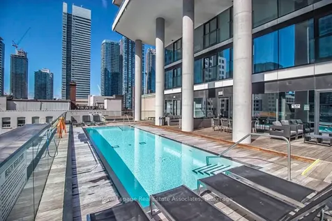 224 King Street W Toronto ON M5H 0A6