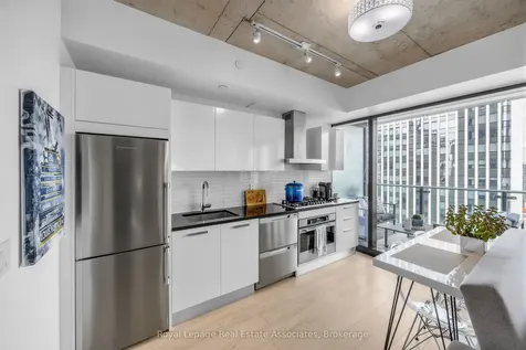 224 King Street W Toronto ON M5H 0A6