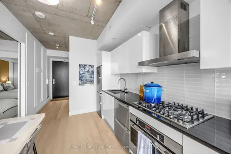 224 King Street W Toronto ON M5H 0A6