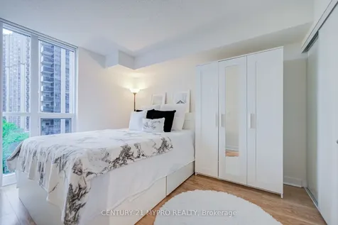 4968 Yonge Street Toronto ON M2N 5N7