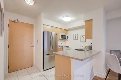 4968 Yonge Street Toronto ON M2N 5N7