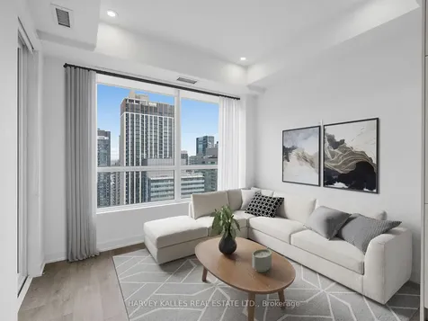 108 Peter Street Toronto ON M5V 0W2