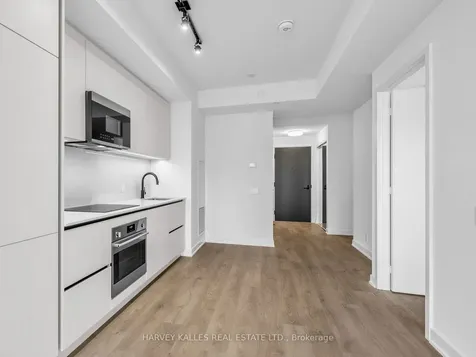 108 Peter Street Toronto ON M5V 0W2