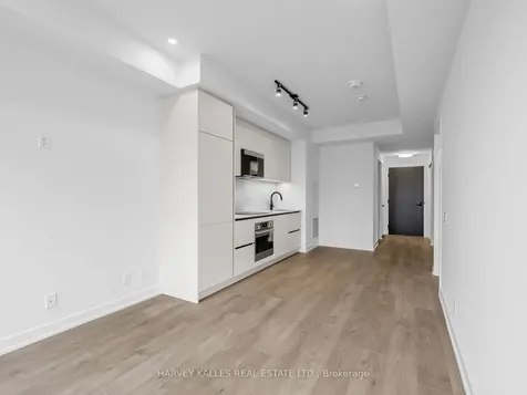 108 Peter Street Toronto ON M5V 0W2