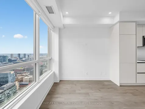 108 Peter Street Toronto ON M5V 0W2