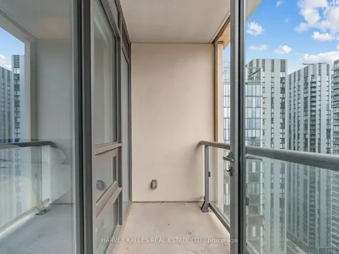 108 Peter Street Toronto ON M5V 0W2