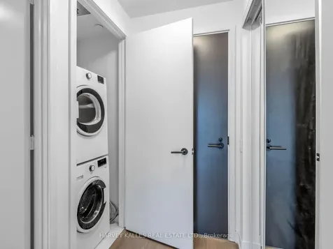 108 Peter Street Toronto ON M5V 0W2